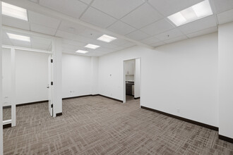 235 Montgomery St, San Francisco, CA for lease Building Photo- Image 2 of 5