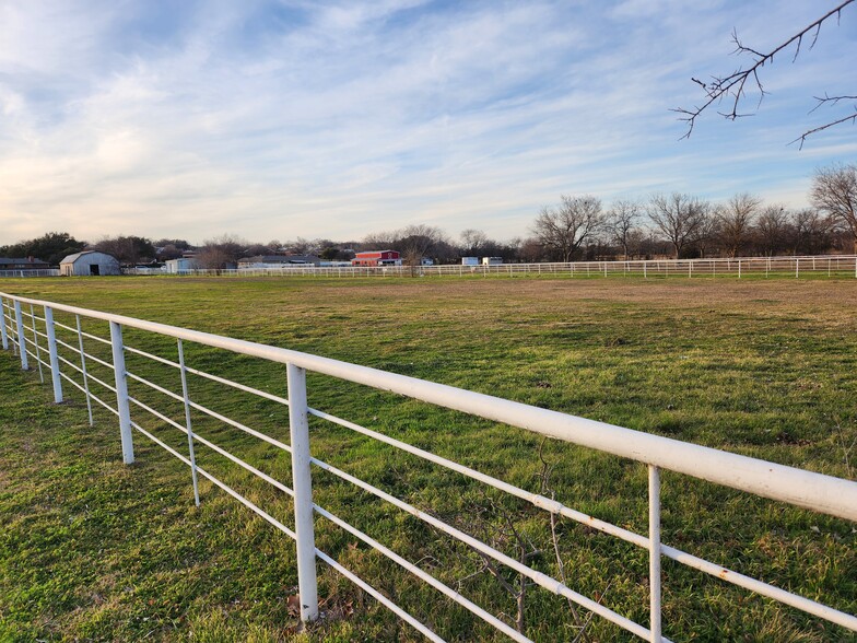 600 Norma Ln, Keller, TX for sale - Building Photo - Image 3 of 5