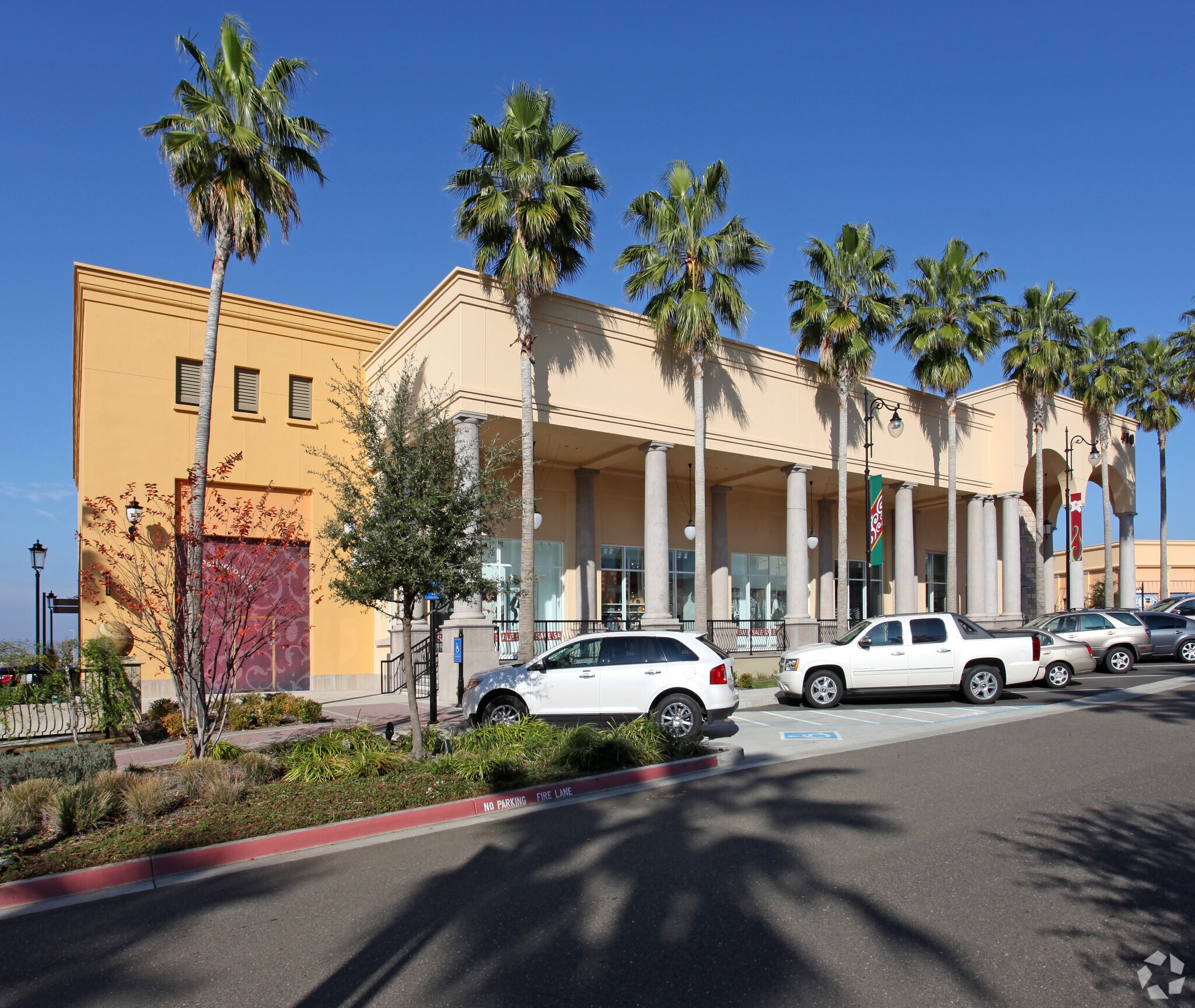 Palladio Cinema Folsom - b3ovuom