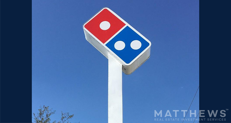 2858 Thunder Dr, Oceanside, CA for sale - Building Photo - Image 2 of 2