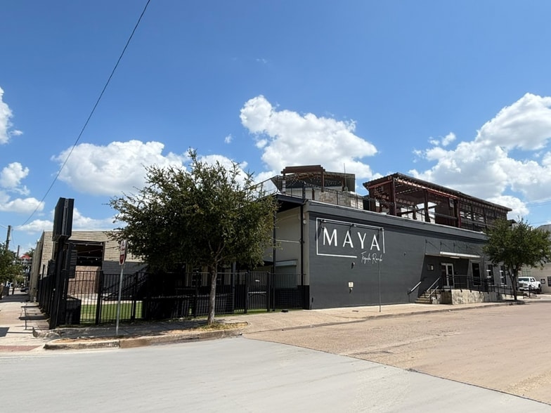 1005 Norwood St, Fort Worth, TX for lease - Building Photo - Image 3 of 10