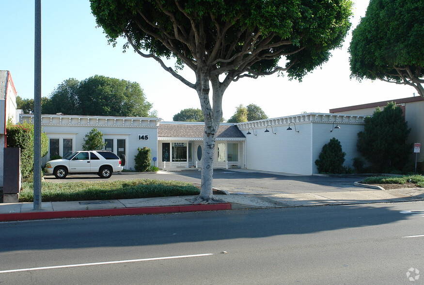 145 W 1st St, Tustin, CA for lease - Primary Photo - Image 1 of 3