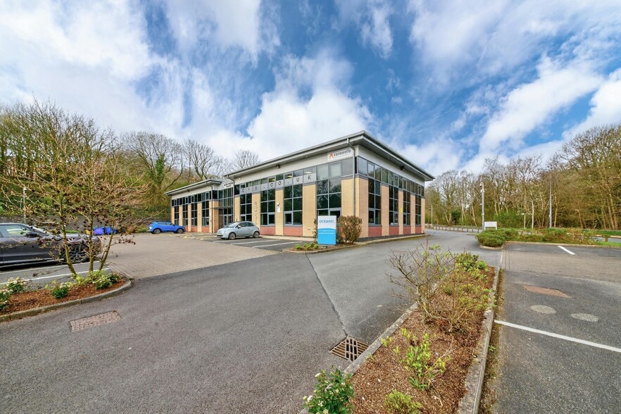 94 Waters Meeting Rd, Bolton for lease - Building Photo - Image 2 of 3