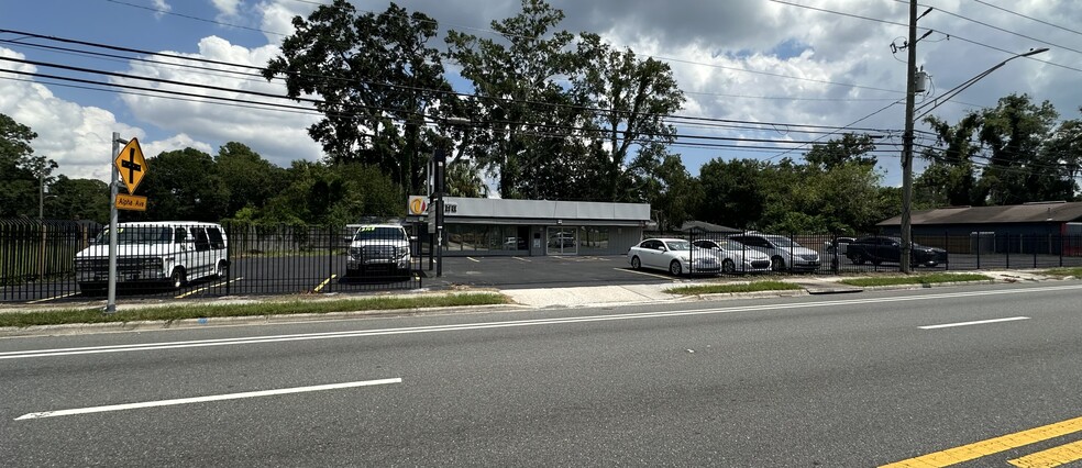 1165 Cassat Ave, Jacksonville, FL for sale - Building Photo - Image 1 of 7