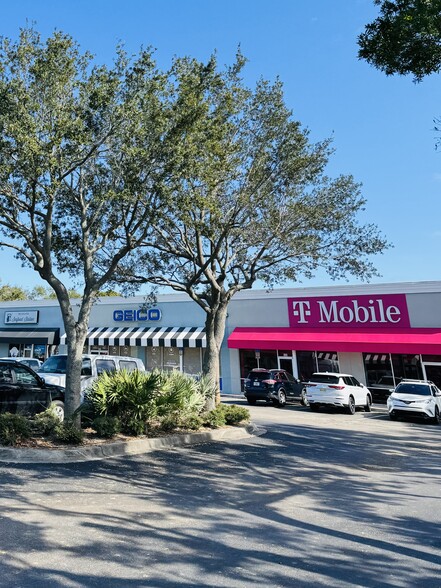 845 Palm Bay Rd NE, Melbourne, FL for lease - Building Photo - Image 1 of 20