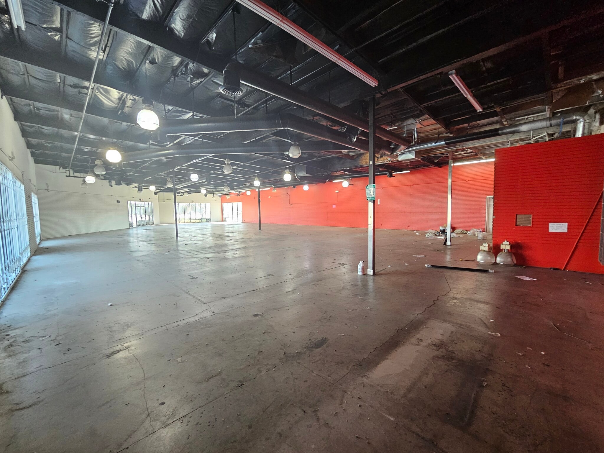 11906 Valley Blvd, El Monte, CA for lease Interior Photo- Image 1 of 3