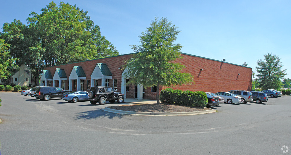 18515 Old Statesville Rd, Cornelius, NC for lease - Primary Photo - Image 3 of 12