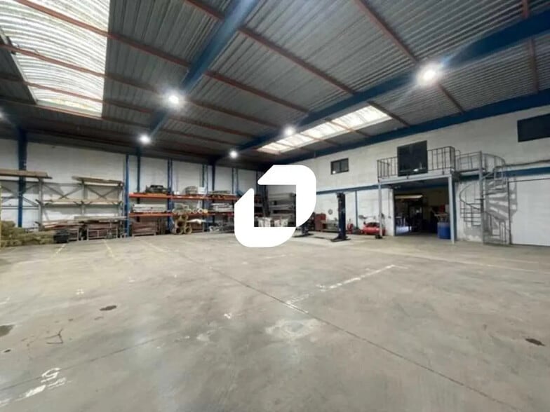 8 Allée Du Grand Pré, Marines for sale - Building Photo - Image 1 of 13