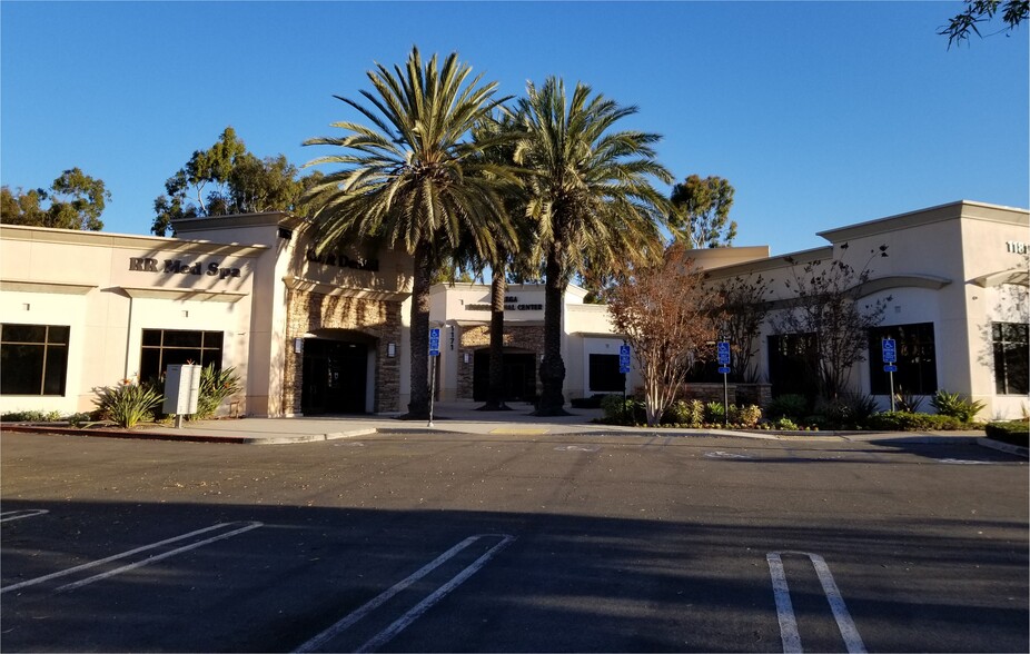 1151-1161 Puerta Del Sol, San Clemente, CA for lease - Building Photo - Image 1 of 27