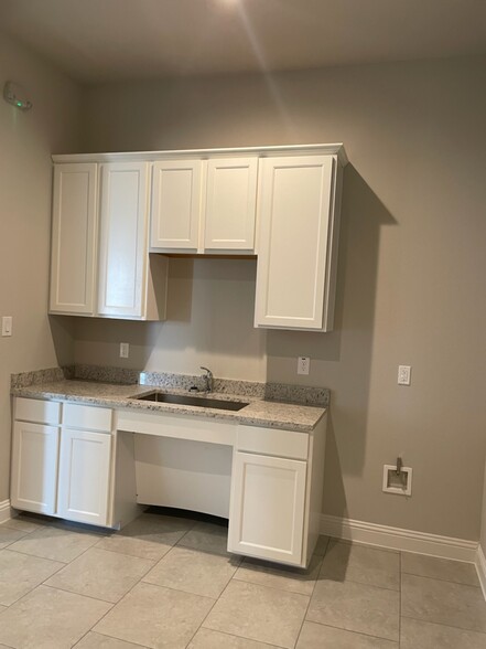 6000 Alma Rd, McKinney, TX for lease - Interior Photo - Image 3 of 7