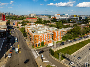 5350-5380 Rue Sherbrooke O, Montréal, QC - aerial  map view