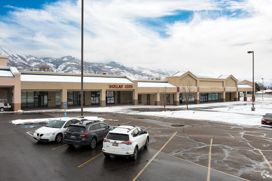 860-880 North Fairfield Road, Layton, UT 84041, Layton, UT for lease - Building Photo - Image 2 of 4