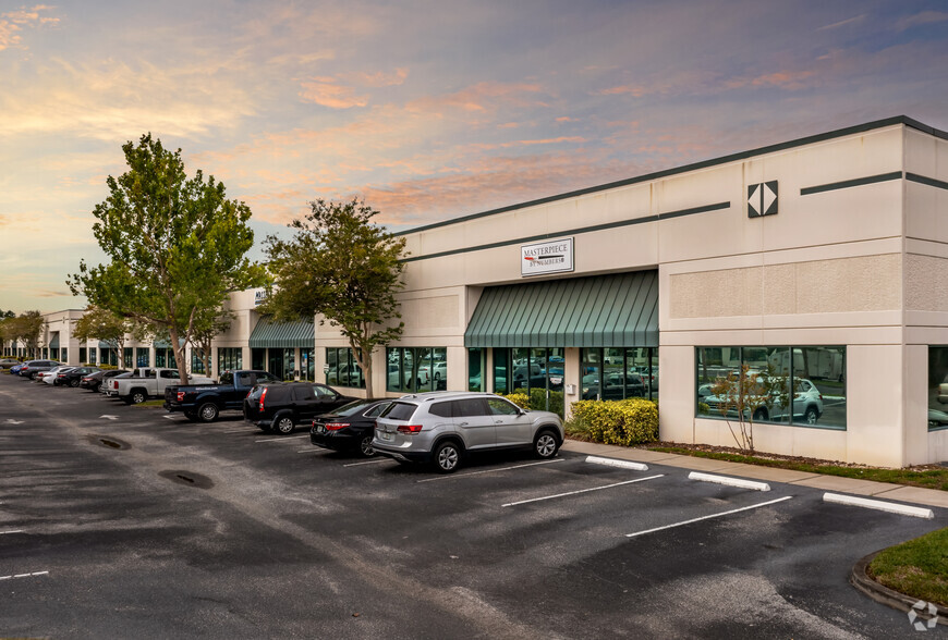 3845 Gateway Centre Blvd, Pinellas Park, FL for lease - Primary Photo - Image 3 of 3