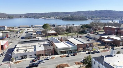 513 Gunter Ave, Guntersville, AL - AERIAL map view - Image1
