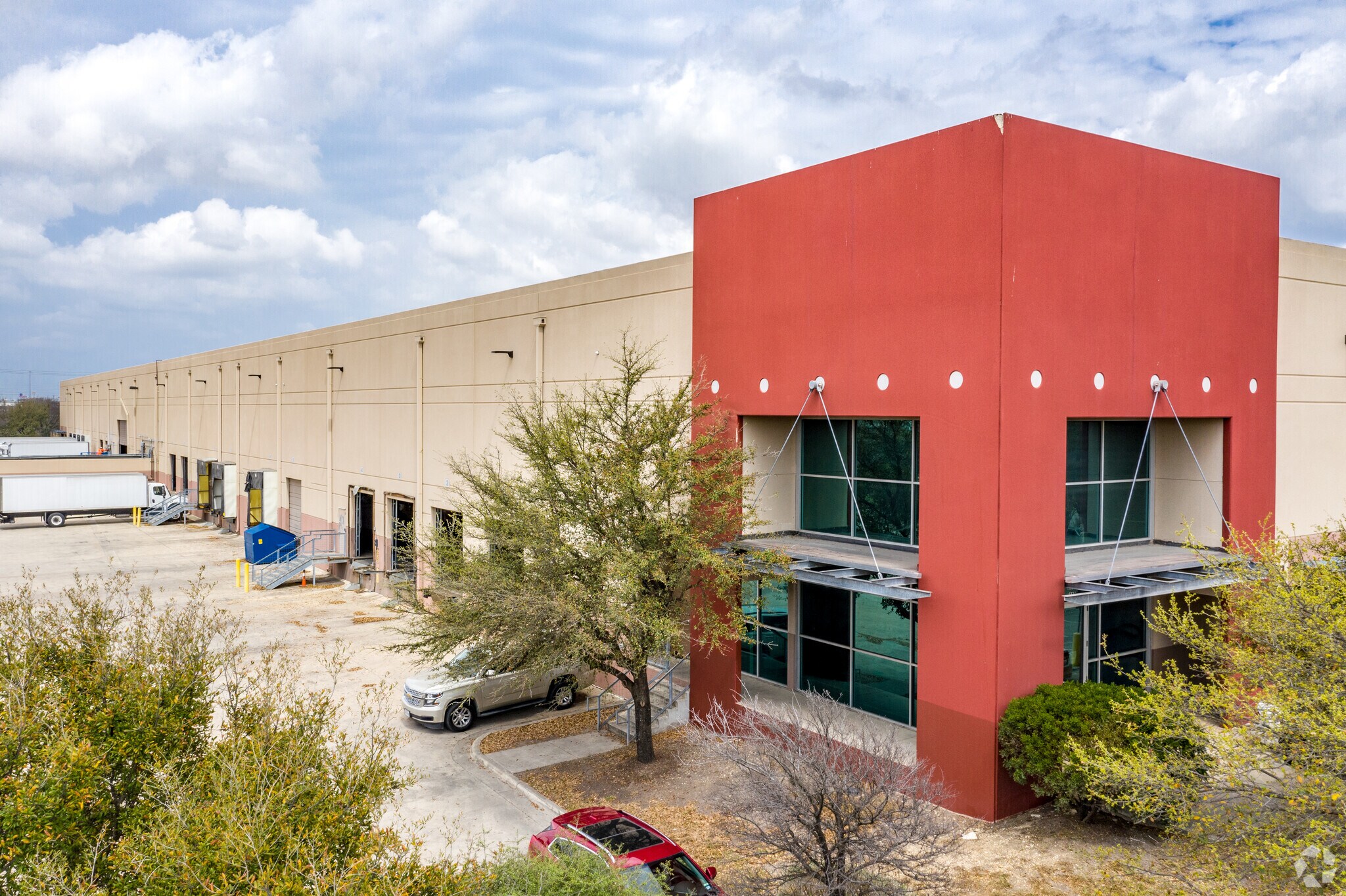 3005-3031 Interstate Dr, San Antonio, TX for sale Building Photo- Image 1 of 1