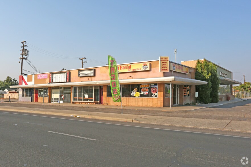 4122-4150 E Clinton Ave, Fresno, CA for lease - Building Photo - Image 2 of 7