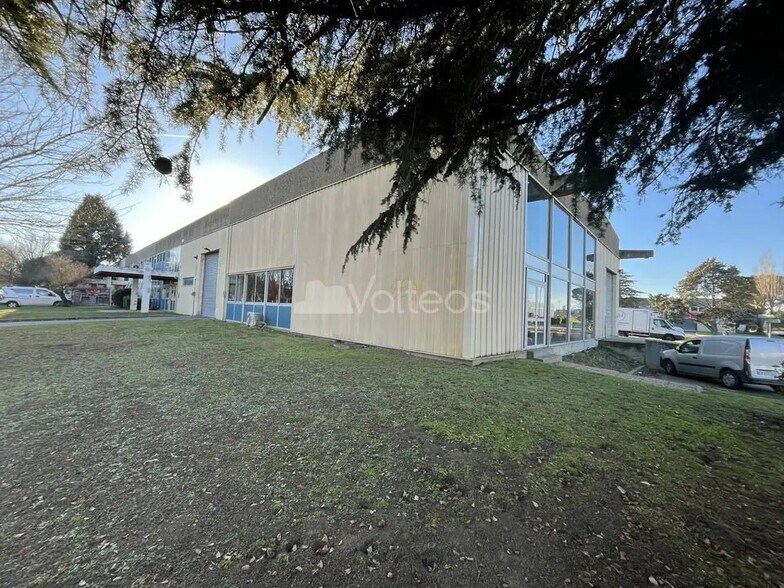 Flex in Toulouse for lease - Building Photo - Image 2 of 2