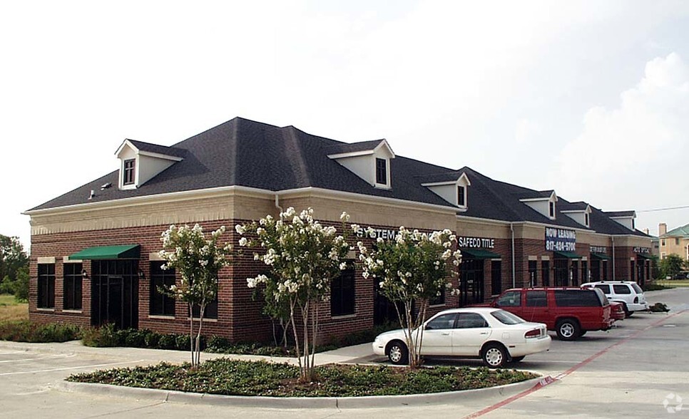 3345 Western Center Blvd, Fort Worth, TX for lease - Building Photo - Image 3 of 11