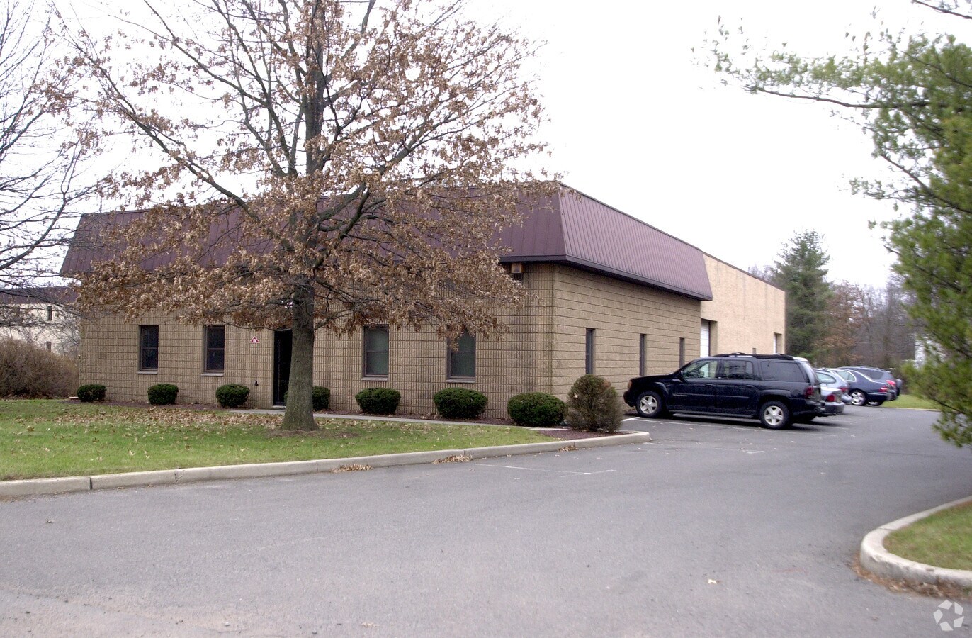 94 Old Camplain Rd, Hillsborough, NJ 08844