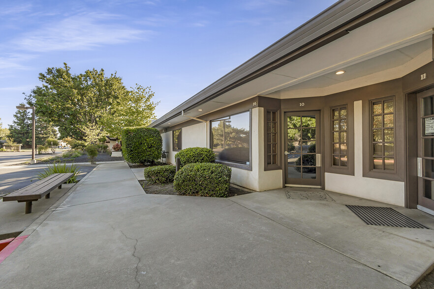 660 Rio Lindo, Chico, CA for sale - Primary Photo - Image 1 of 30