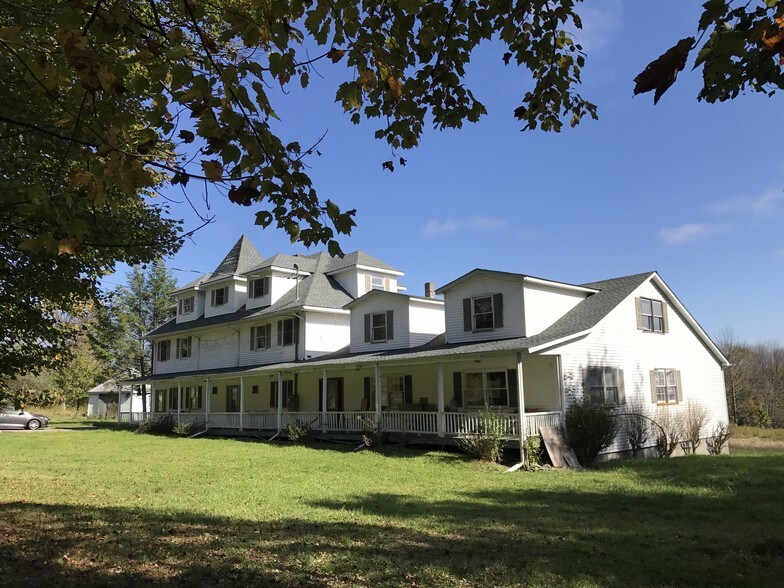 310 Budd Rd, Woodbourne, NY 12788