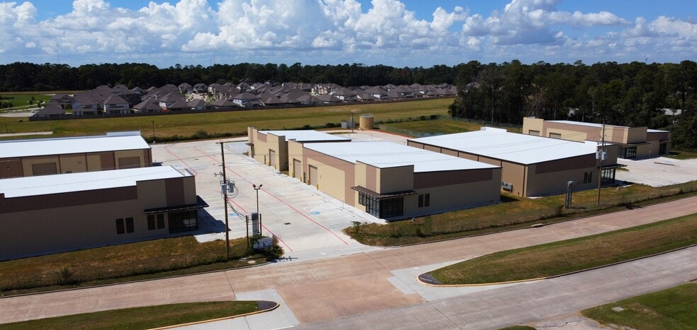 11811 Champion Forest Dr, Houston, TX for sale - Building Photo - Image 2 of 6