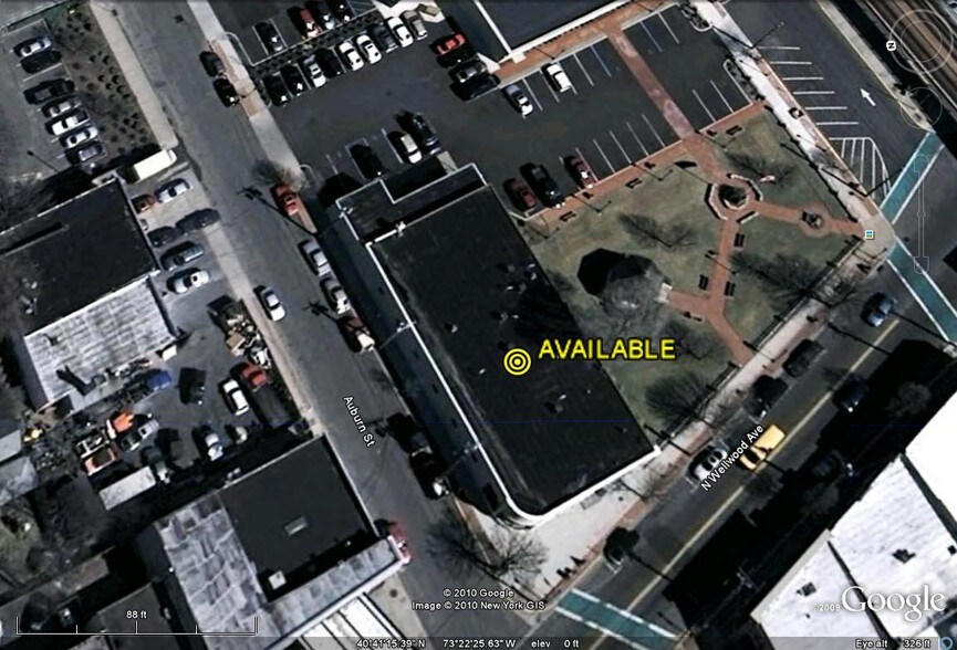 132 N Wellwood Ave, Lindenhurst, NY 11757 Retail for Sale