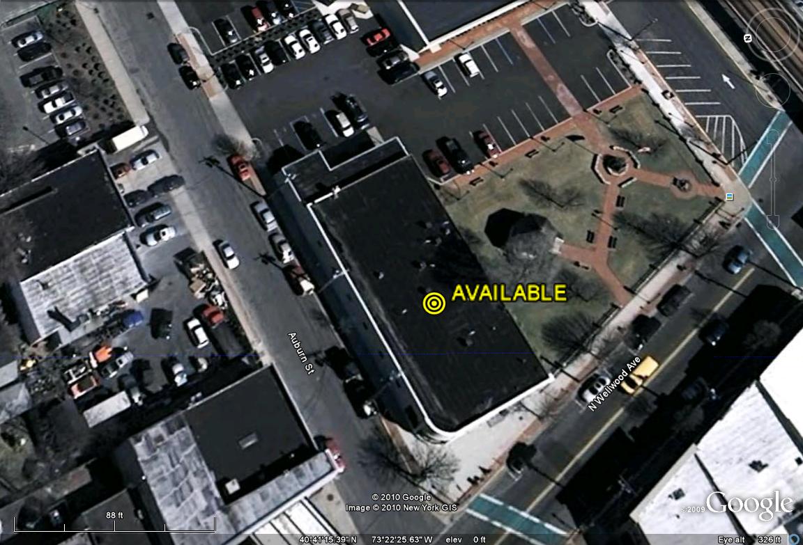 132 N Wellwood Ave, Lindenhurst, NY for sale Primary Photo- Image 1 of 1