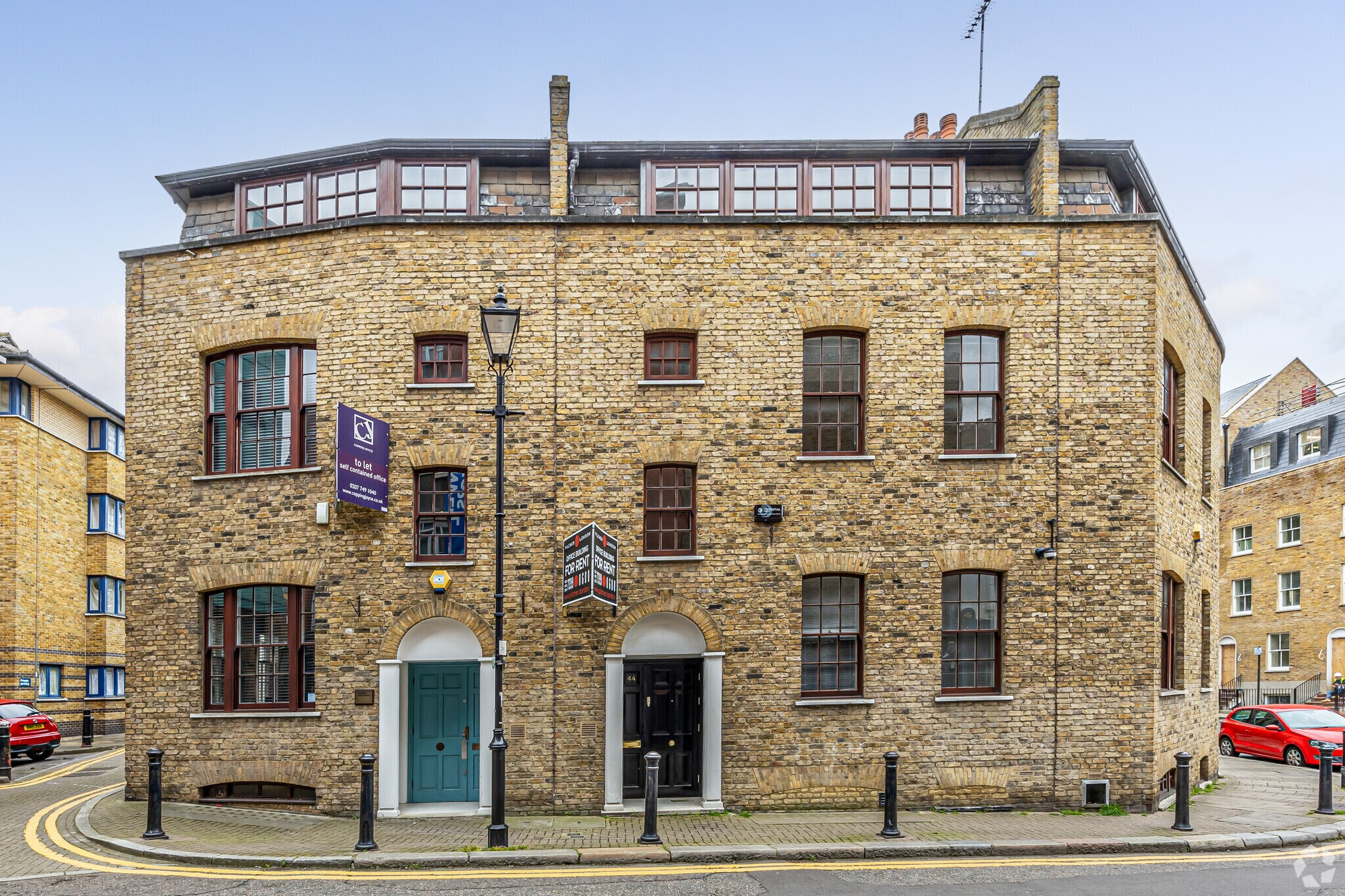 42-46 Clerkenwell Clos, London for sale Primary Photo- Image 1 of 1