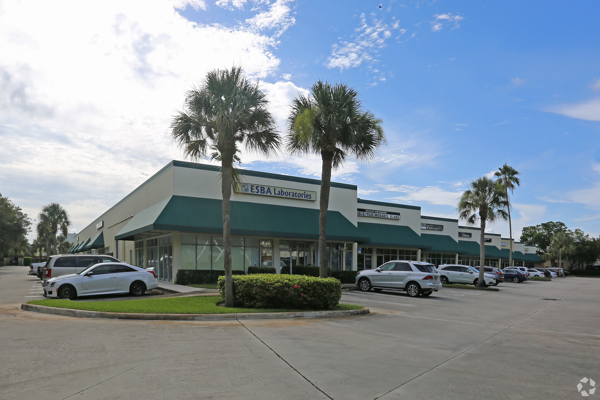 1001 Jupiter Park Dr, Jupiter, FL for lease Primary Photo- Image 1 of 10