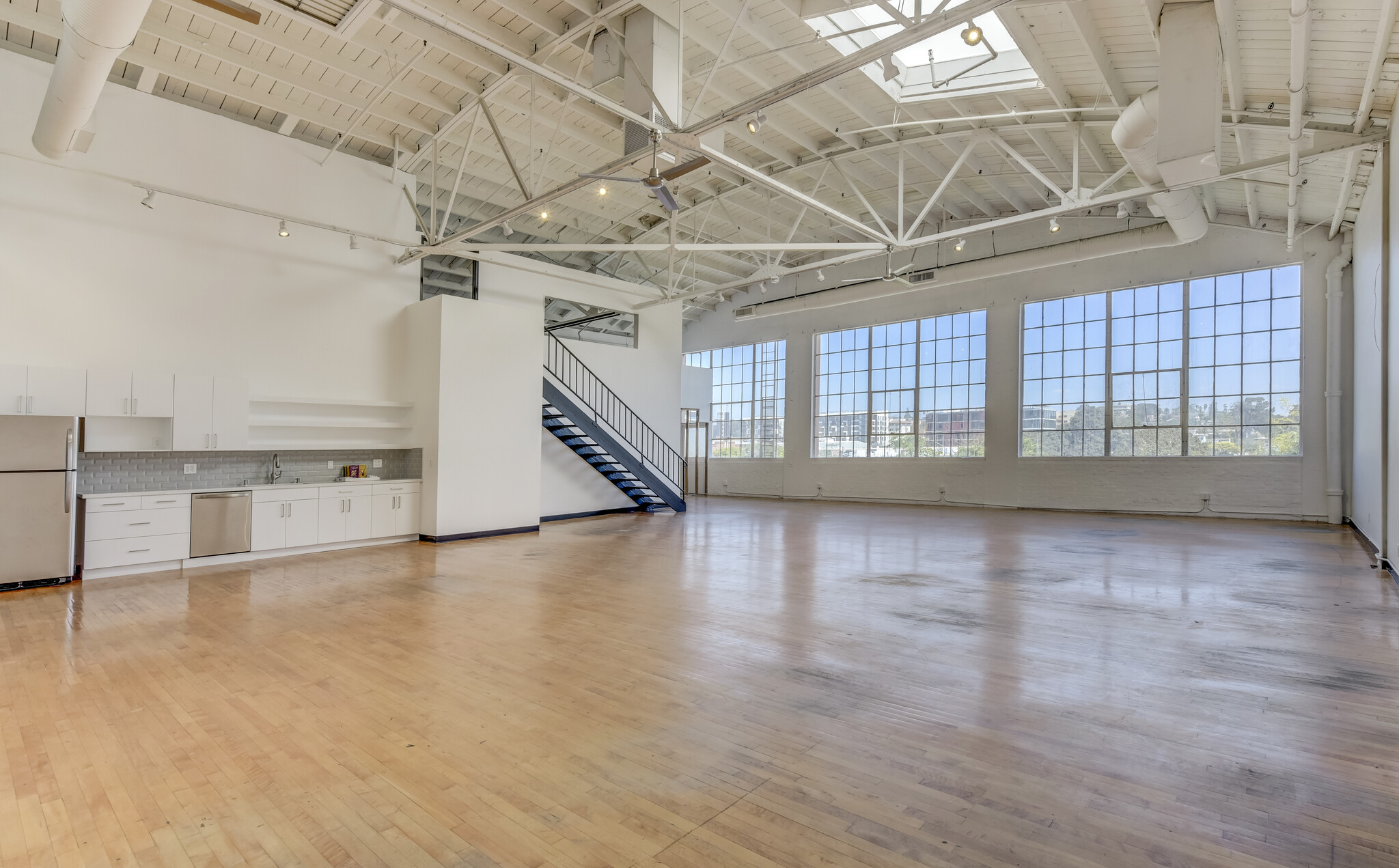 710-740 13th St, San Diego, CA for lease Interior Photo- Image 1 of 9