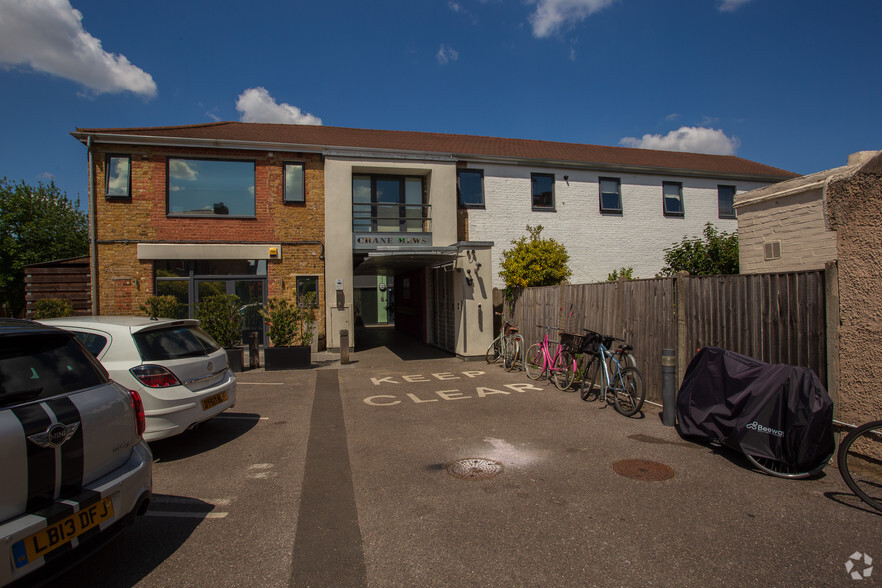 10 & 11 Crane Mews portfolio of 2 properties for sale on LoopNet.com - Primary Photo - Image 1 of 1