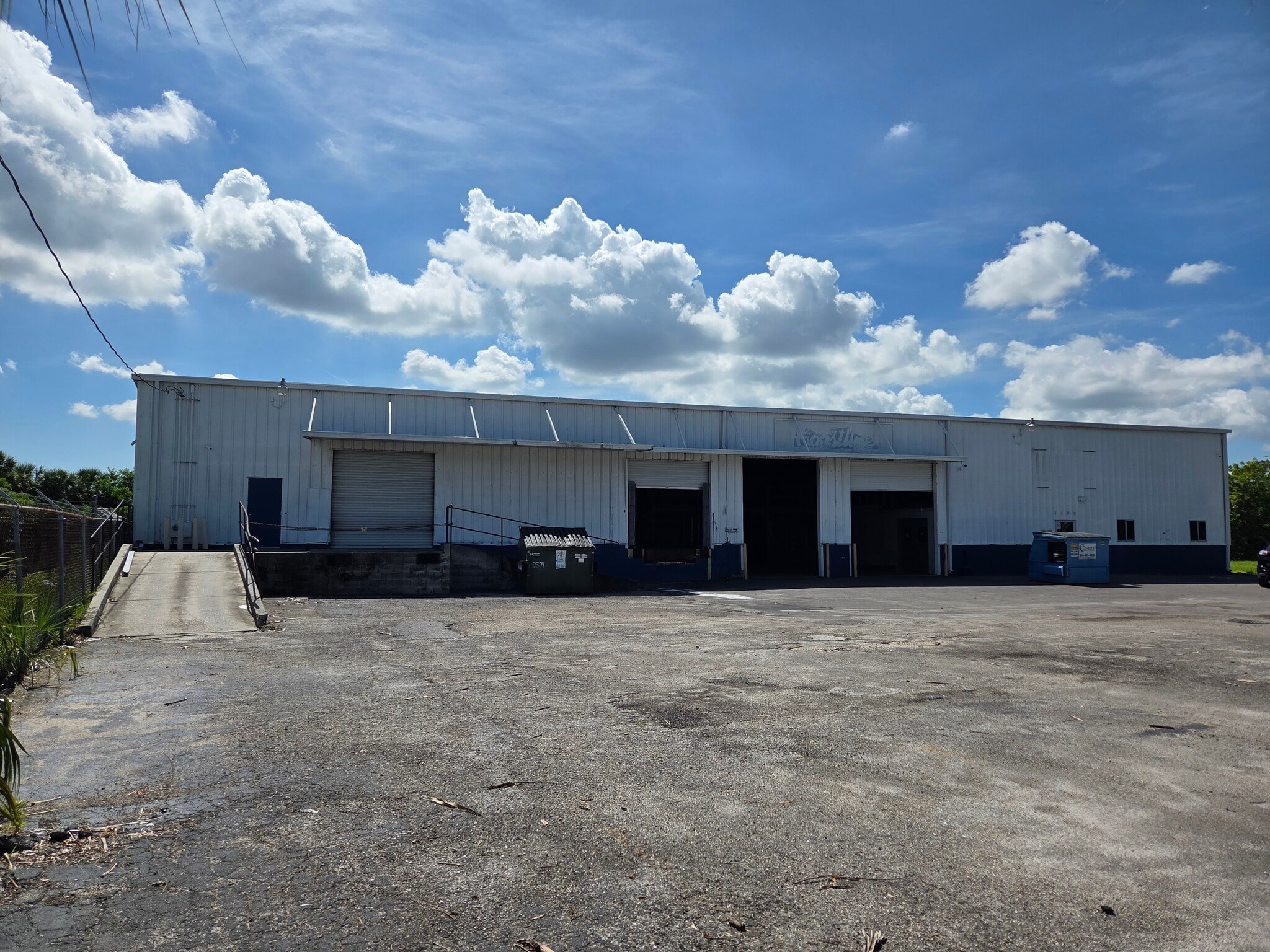 1100 Waterloo Ave, Sarasota, FL for lease Building Photo- Image 1 of 9