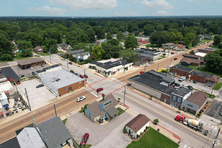 100 E Market St, Troy, IL for lease - Building Photo - Image 3 of 3