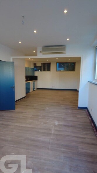 Breasy Pl, London for lease - Commercial Listing Video - Image 2 of 12