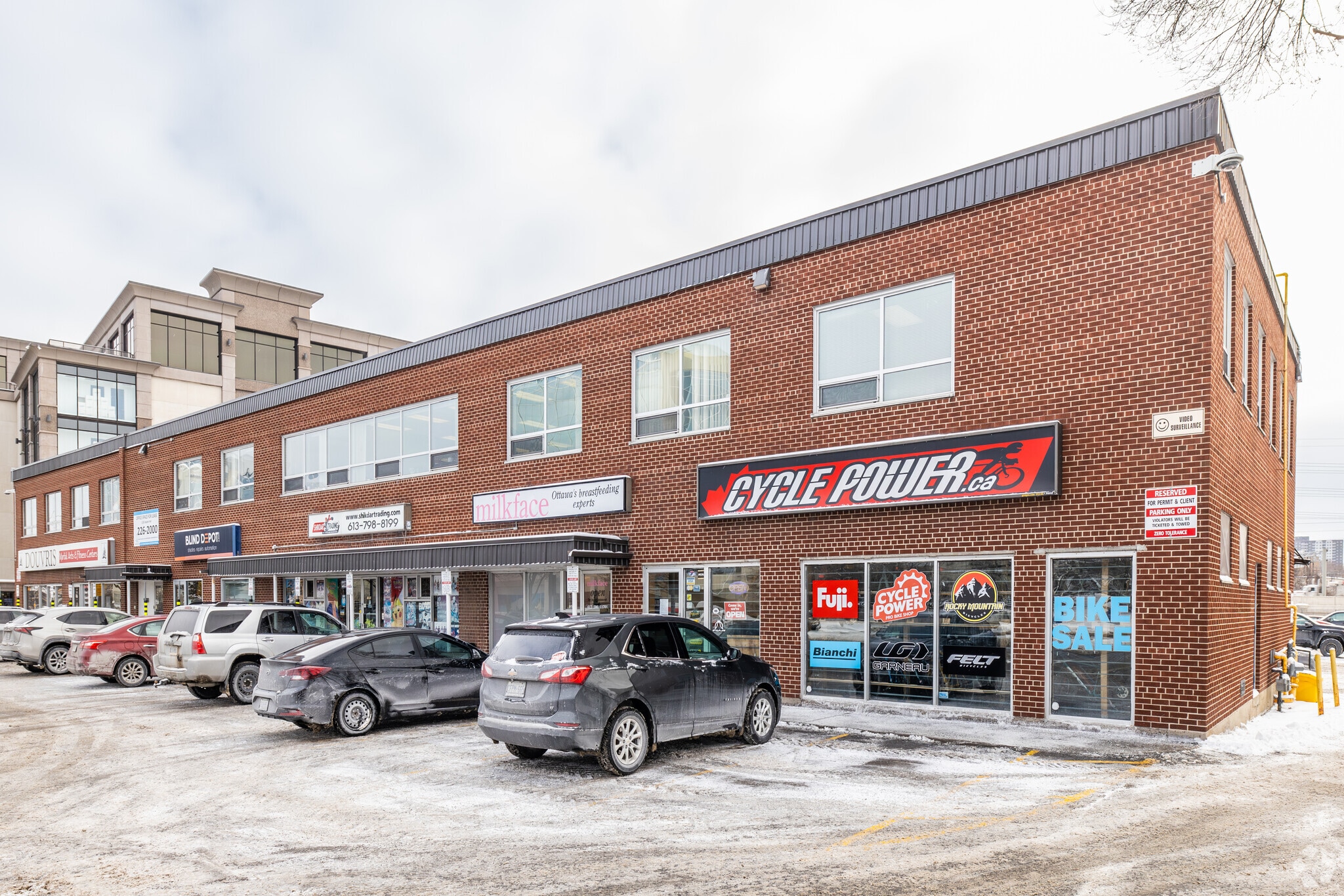 1568-1574 Carling Ave, Ottawa, ON for lease Building Photo- Image 1 of 6