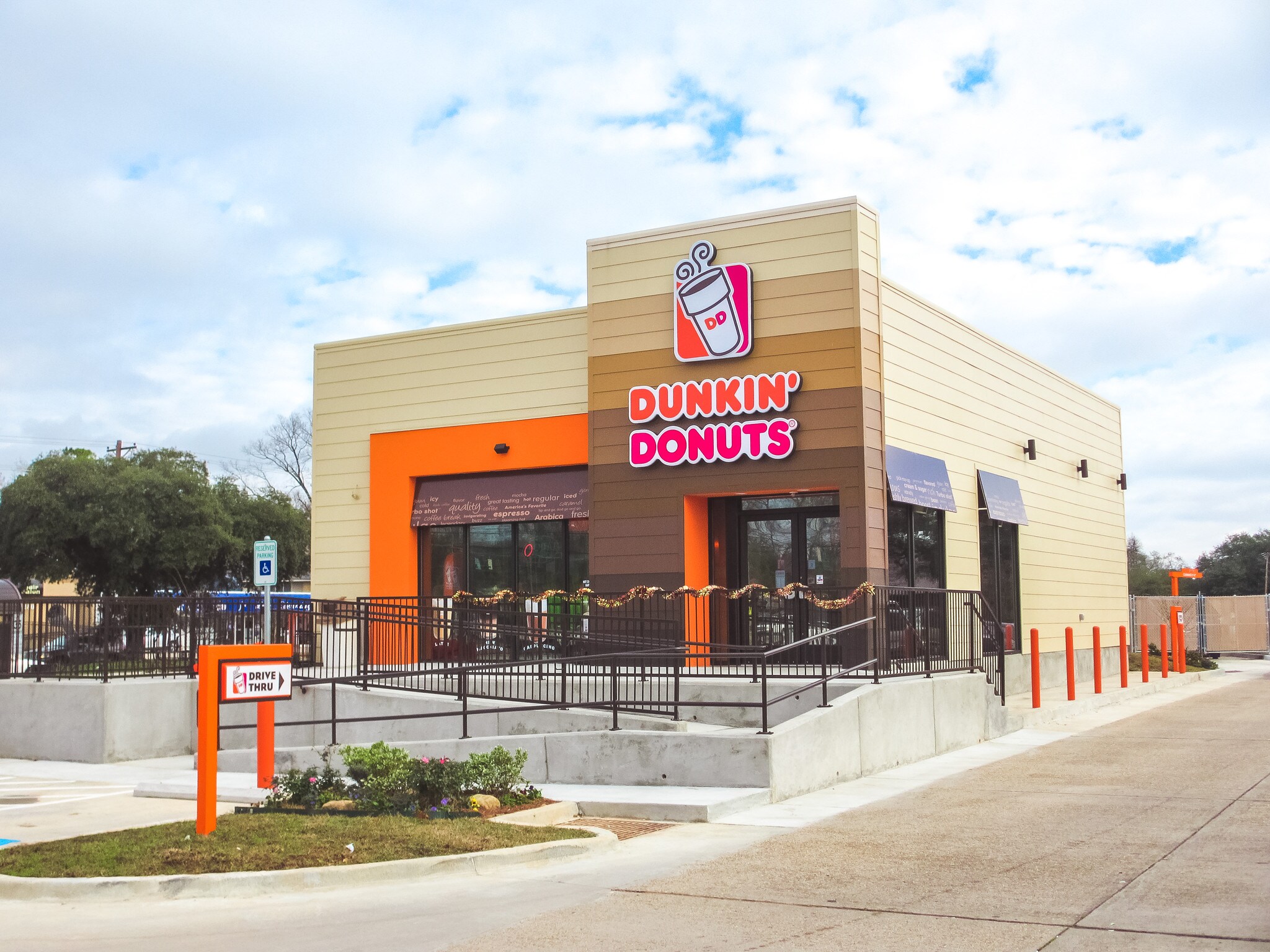 5705 Youree Dr, Shreveport, LA 71105