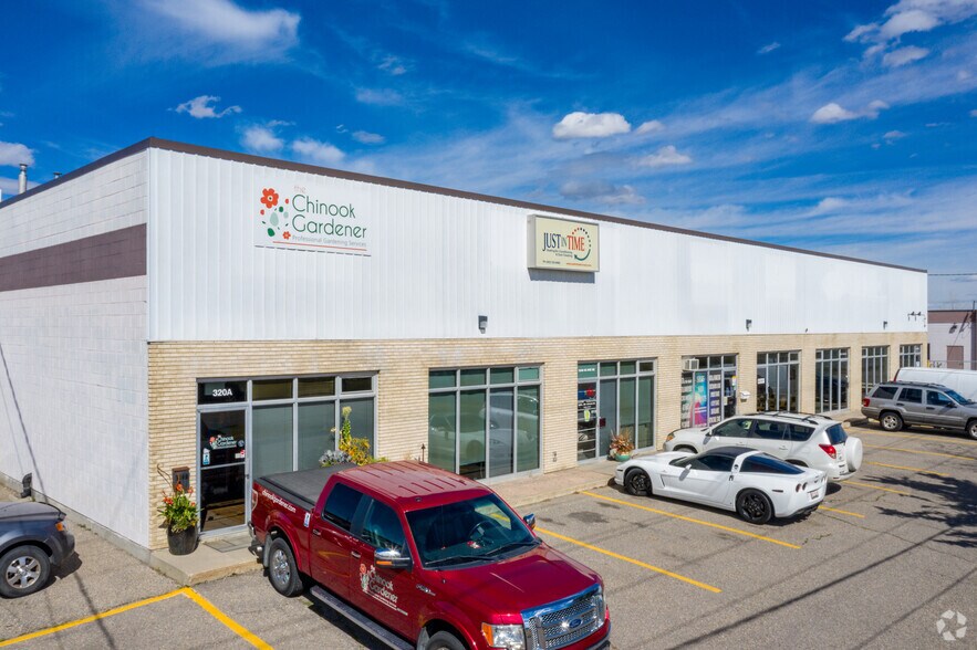 320 65th Ave SE, Calgary, AB for lease - Primary Photo - Image 1 of 4