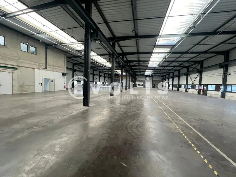 Flex in Saint-Priest for sale - Interior Photo - Image 3 of 12