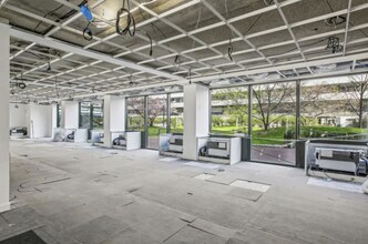 31 Rue De La Fédération, Paris for lease Interior Photo- Image 1 of 3