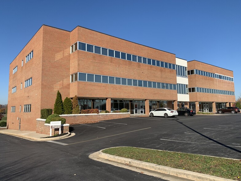 1710 Underpass Way, Hagerstown, MD for lease - Building Photo - Image 1 of 8