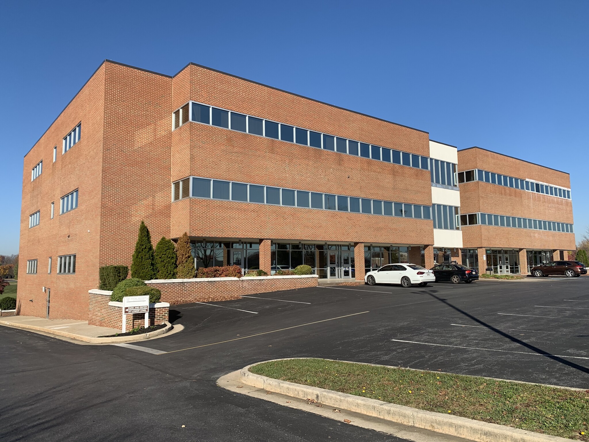 1710 Underpass Way, Hagerstown, MD for lease Building Photo- Image 1 of 9