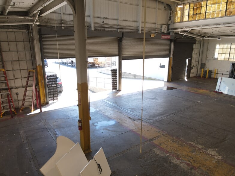 3850 Santa Fe Ave, Vernon, CA for lease - Building Photo - Image 3 of 55