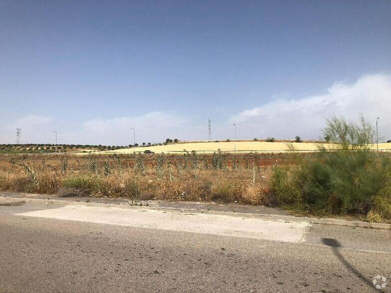 Plaza Sector I-3, 4A, Alovera, Guadalajara for sale - Building Photo - Image 3 of 4