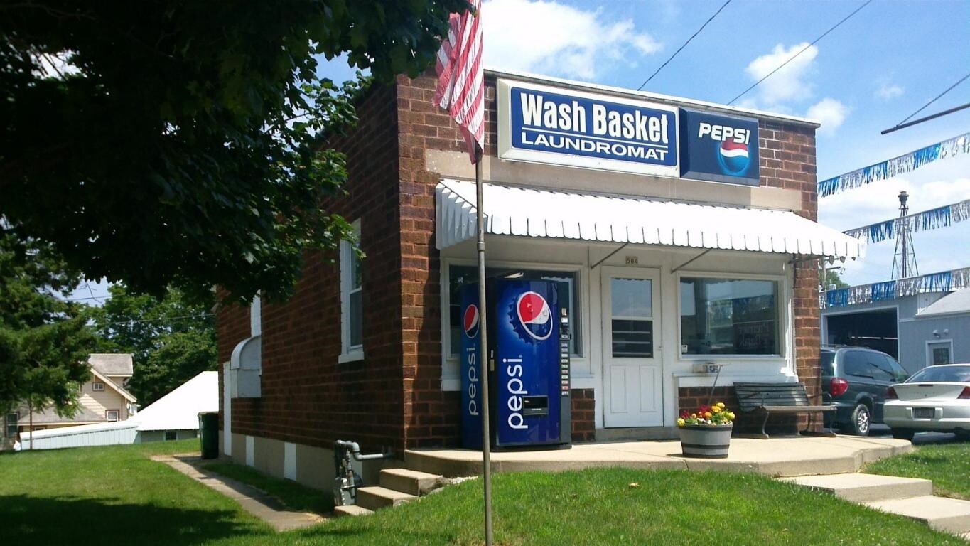 504 Madison Ave, Sullivan, WI 53178