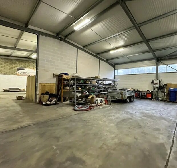 Flex in Saint-André-de-Cubzac for sale - Interior Photo - Image 1 of 7