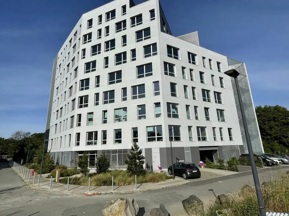 Office in Saint-Herblain for sale Building Photo- Image 1 of 10