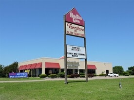 2400 West Ennis Ave. Ennis, TX 75119 - Office Space