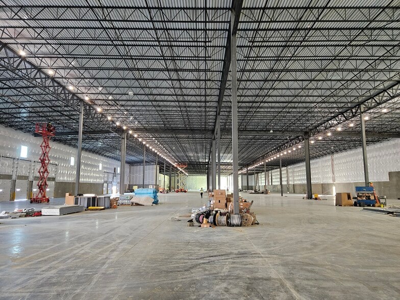 6401 Foxley Rd, Upper Marlboro, MD for lease - Interior Photo - Image 2 of 4
