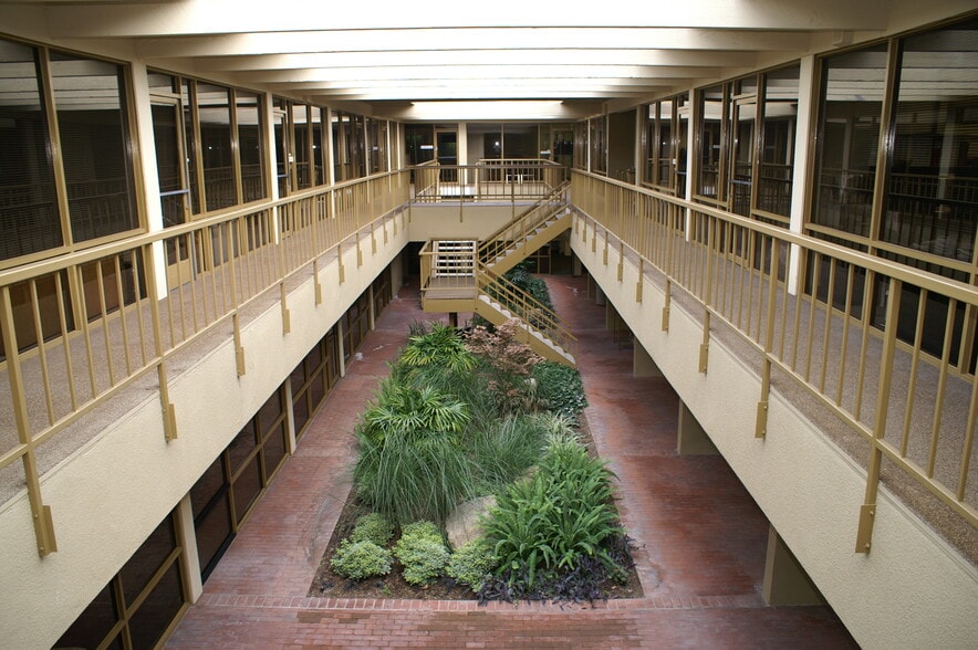 1200 Quail St, Newport Beach, CA for lease - Building Photo - Image 1 of 3